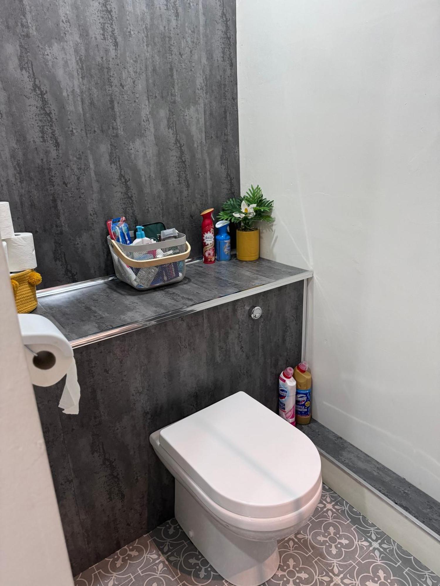 The Greens Apartment Farnworth Экстерьер фото